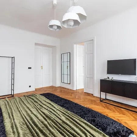 Superapart Grochowska 326 * Varsavia